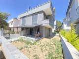 Seferihisar Payamlı De Köşe Villa Geniş Bahçeli Satılık 3+1 Villa