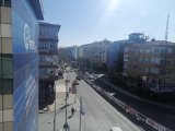 İNCİRLİ CAD'DE E5'E SIFIR KONUMDA ASANSÖRLÜ 3+1 150 M2 KİRALIK